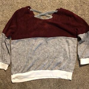 Super comfy sweater with cute cross cross back